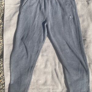 Jordan Men's Gray Fleece Joggers with Jumpman Logo